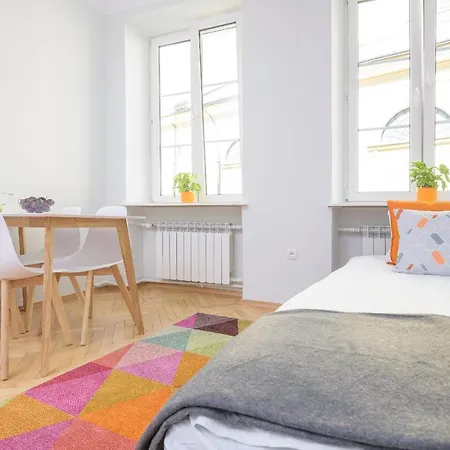Bright And Modern Apartment In The Heart Of The Old And New Town Warsaw Exterior photo